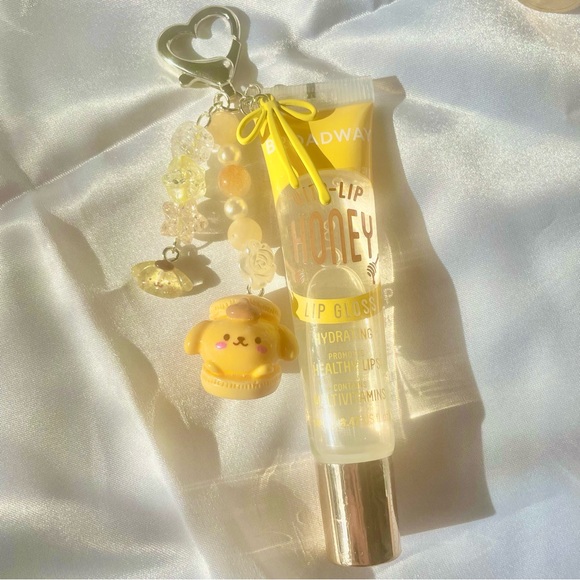 Sanrio Inspired Lipgloss Keychains - Picture 3 of 6